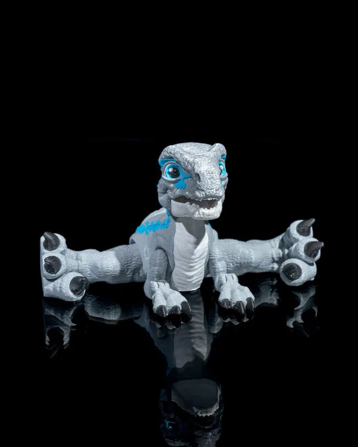 Detailed 3D printed Raptor with poseable features – great for decoration